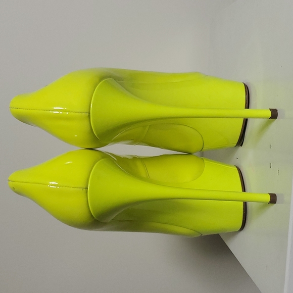 Casadei Fluo Giallo - Picture 3 of 5